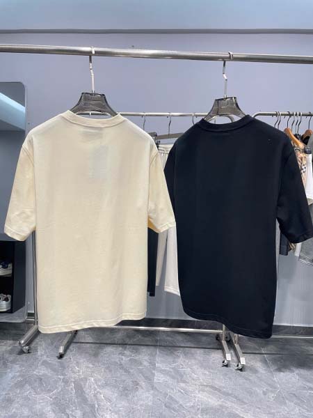 2025年6月30日入荷新作Gucci半袖Tシャツ 高级品超厳選★入手困難/誕生日プレゼント/MF工場