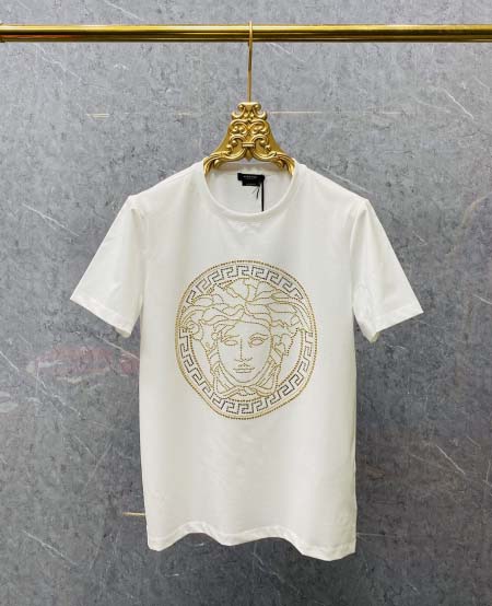 2025年6月2日入荷新作Versace半袖 Tシャツ高級品...