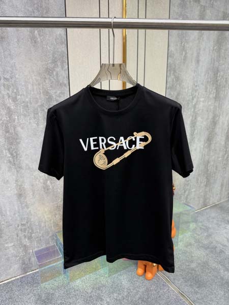 2025年6月2日入荷新作Versace半袖 Tシャツ高級品...