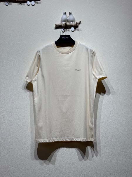 2025年6月4日入荷新作Prada半袖 tシャツ高品質★フ...