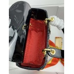 2025年6月5日入荷新作 Lady Dior SIZE:20CMx16.5CMx8CM    お安い/人気/革/バッグ/SY工場