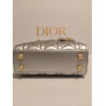 2025年6月5日入荷新作Lady Dior SIZE:17cm    お安い/人気/革/バッグ/SY工場