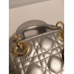 2025年6月5日入荷新作Lady Dior SIZE:17cm    お安い/人気/革/バッグ/SY工場