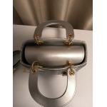 2025年6月5日入荷新作Lady Dior SIZE:20cm    お安い/人気/革/バッグ/SY工場