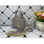 2025年6月5日入荷新作 17CMx15CMx7CM  Lady Diorお安い/人気/革/バッグ/SY工場