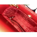 2025年6月5日入荷新作 17CMx15CMx7CM  Lady Diorお安い/人気/革/バッグ/SY工場