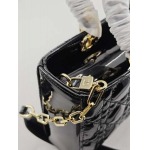 2025年6月5日入荷新作 Dior  26CM-Lady Dior    お安い/人気/革/バッグ/SY工場