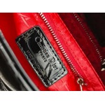 2025年6月5日入荷新作17CMx15CMx7CM  Lady Dior お安い/人気/革/バッグ/SY工場