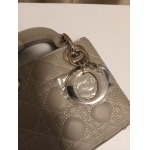 2025年6月5日入荷新作Dior Lady Dior SIZE:17    お安い/人気/革/バッグ/SY工場