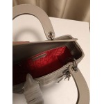 2025年6月5日入荷新作Dior Lady Dior SIZE:20    お安い/人気/革/バッグ/SY工場