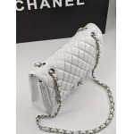 2025年6月5日入荷新作Chanel  A01112 SIZE:：25.5*15.5*6.5   お安い/人気/革/バッグ/SY工場