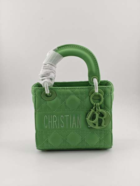 2025年6月5日入荷新作17CMx15CMx7CM  La...