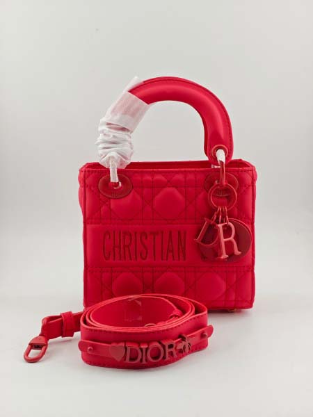 2025年6月5日入荷新作17CMx15CMx7CM  La...