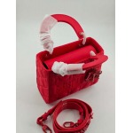 2025年6月5日入荷新作17CMx15CMx7CM  Lady Dior  お安い/人気/革/バッグ/SY工場