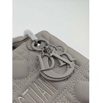 2025年6月5日入荷新作17CMx15CMx7CM  Lady Dior お安い/人気/革/バッグ/SY工場