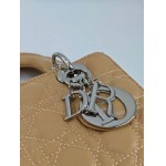 2025年6月5日入荷新作20CMx16.5CMx8CM  Lady Diorお安い/人気/革/バッグ/SY工場