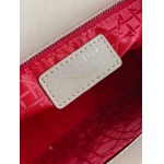 2025年6月5日入荷新作20CMx16.5CMx8CM  Lady Dior    お安い/人気/革/バッグ/SY工場