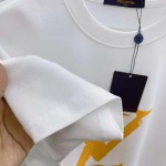 2025年6月5日入荷新作Louis Vuitton半袖 Tシャツ誕生日プレゼントの服/男女兼用/カップル服人気/BC工場