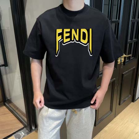 2025年6月6日入荷新作FENDI半袖 Tシャツ誕生日プレ...