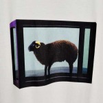 2025年6月13日入荷新作T SUPREME SS25 DAMIEN HIRST  BLACK SHEEP TEE Tee S- XL誕生日プレゼント/男女兼用/高品質/正規品と同じ人気/16工場