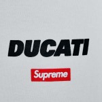 2025年6月13日入荷新作SUPREME X DUCATI SS24  LOGO TEE T  S-XL    誕生日プレゼント/男女兼用/高品質/正規品と同じ人気/16工場