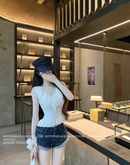 2025年6月16日入荷春夏新作Chanelニットトップファ...