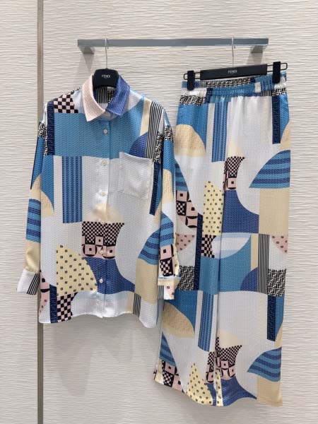 2025年6月16日入荷春夏新作FENDI春夏 セット上下フ...