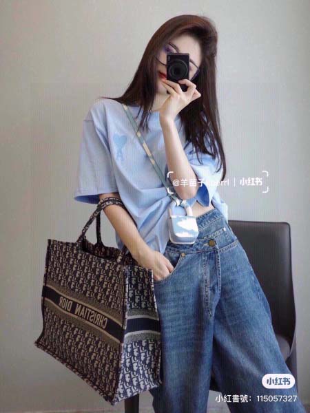 2025年6月18日入荷春夏新作Ami半袖 Tシャツファッシ...