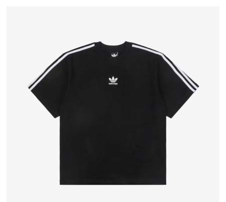 2025年6月20日入荷新作BALENCIAGA 半袖 Tシ...