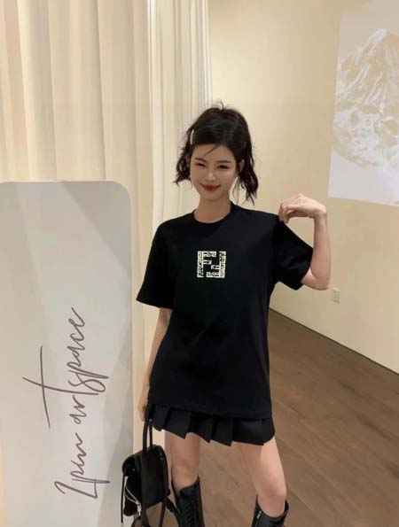 2025年6月20日入荷新作FENDI 半袖 Tシャツ★人気...