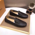 2025年6月20日入荷新品Louis Vuittonカジュアルシューズ/スニーカー｜メンズ靴人気本革製ギフト/誕生日/TL工場