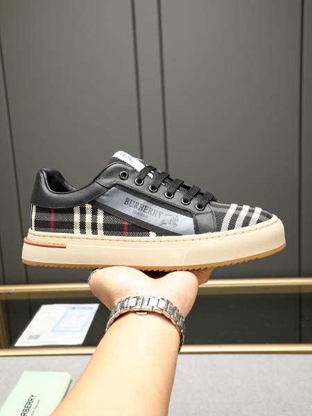 2025年6月20日入荷新品BURBERRYカジュアルシュー...