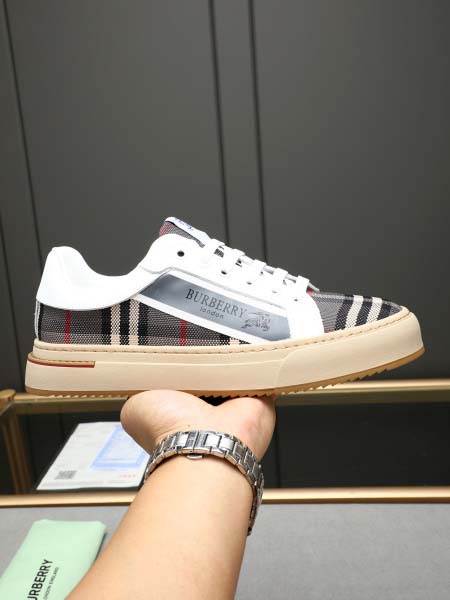 2025年6月20日入荷新品BURBERRYカジュアルシュー...