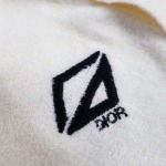 2025年6月24日入荷新作Dior ニットカーディガン   原版復刻人気で【极品】/正規品と同じサイズ/YGY工場