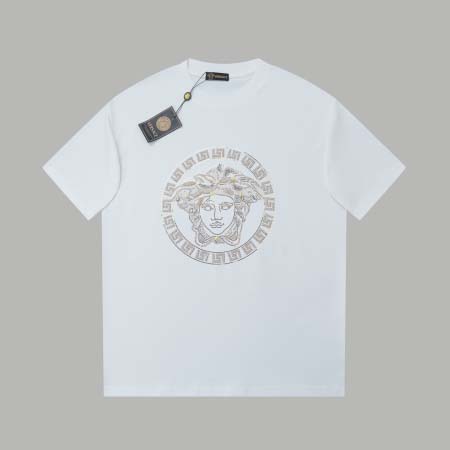 2025年6月25日入荷新作Versace半袖 tシャツ★誕...