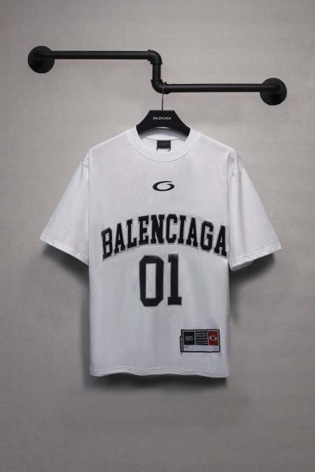 2025年6月26日入荷新作Balenciaga半袖 tシャ...