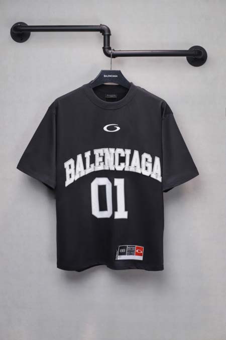 2025年6月26日入荷新作Balenciaga半袖 tシャ...