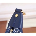 2025年6月26日入荷Louis Vuitton バッグLoop 2022 Cruise Monogram LV Circle M81166:23CMx13CMx6CM 高品質人気の新作/誕生日プレゼント/SQ工場