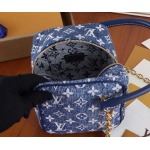 2025年6月26日入荷Louis Vuitton バッグSquare Bag Nicolas Ghesquire Monogram :M59611:16CMx16CMx16CM 高品質人気の新作/誕生日プレゼント/SQ工場