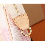 2025年6月26日入荷Louis Vuitton バッグPochette Accessoires Damierlicious Damier :N40642:23.5CMx13.5CMx4CM 高品質人気の新作/誕生日プレゼント/SQ工場
