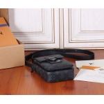 2025年6月26日入荷Louis Vuitton バッグS-Lock Vertical Monogram Eclipse Monogram Eclipse S-lock :M82252:12CMx19CMx7CM 高品質人気の新作/誕生日