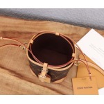 2025年6月26日入荷Louis Vuitton バッグ No Purse 2020 No Monogram :M57099: 11.5CMx12CMx11.5CM 高品質人気の新作/誕生日プレゼント/SQ工場