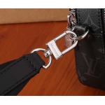 2025年6月26日入荷Louis Vuitton バッグAlpha Wearable Monogram Eclipse :M81260:18.5CMx11CMx6.5CM 高品質人気の新作/誕生日プレゼント/SQ工場