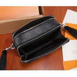 2025年6月26日入荷Louis Vuitton バッグAlpha Wearable Monogram Eclipse :M81260:18.5CMx11CMx6.5CM 高品質人気の新作/誕生日プレゼント/SQ工場