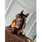 2025年6月26日入荷Louis Vuitton バッグ Pooch Bag Monogram LV Lovers Pharrell Williams Monogram LV Lovers :M12617:28CMx19CMx18CM 高