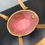 2025年6月26日入荷Louis Vuitton バッグ Nano Bucket Monogram Cherry Blossom Monogram :M13417:13CMx17CMx9CM 高品質人気の新作/誕生日プレゼント/SQ工場