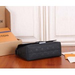 2025年6月26日入荷Louis Vuitton バッグS-Cape Monogram Taurillon Georges Vuitton 1886 S-lock Monogram Taurillon D :M23741:28CMx16C