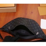 2025年6月26日入荷Louis Vuitton バッグDiscoveryMonogram EclipseMonogram Eclipse:M44336:47CMx20CMx9CM 高品質人気の新作/誕生日プレゼント/SQ工場