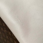 2025年6月26日入荷Louis Vuitton バッグ CarryAll Cargo :M12919:33.5CMx23CMx15CM 高品質人気の新作/誕生日プレゼント/SQ工場