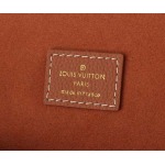 2025年6月26日入荷Louis Vuitton バッグ Low Key Cabas Monogram 13 :M25342:47CMx30CMx14CM 高品質人気の新作/誕生日プレゼント/SQ工場